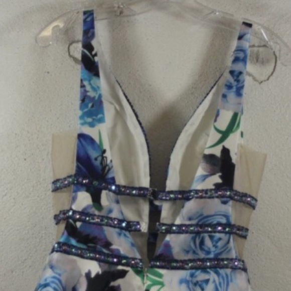 SOLD!!!Nwt Rachel Allan blue floral beaded gown - Picture 7 of 8
